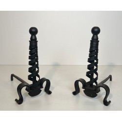 Paire de Chenets Modernistes en Fer Forgé à Colonnes en Spirale et Boules de Raymond Subes