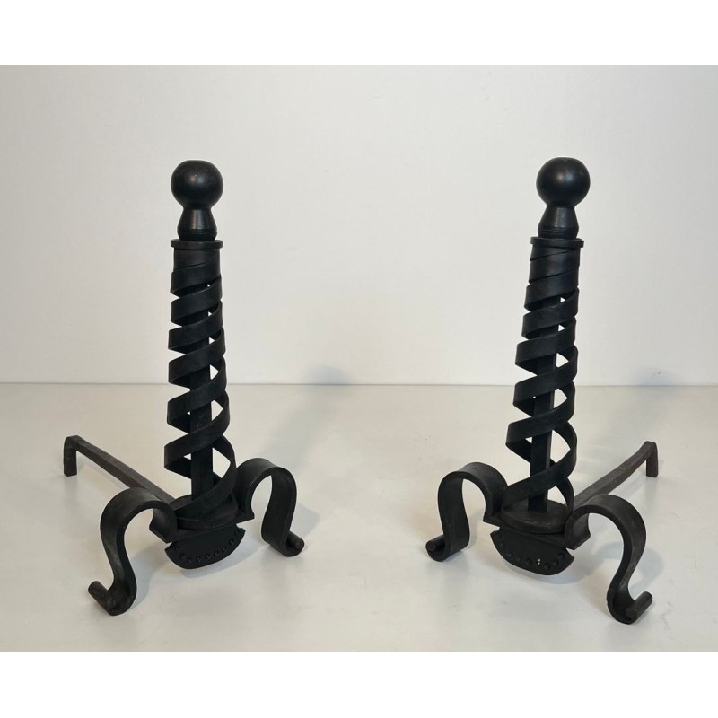 Paire de Chenets Modernistes en Fer Forgé à Colonnes en Spirale et Boules de Raymond Subes
