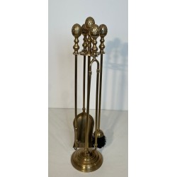 Nécessaire de Feu de Style Néoclassique en Laiton à Finiales en Pomme de Pin Sphérique, Goût Baguès