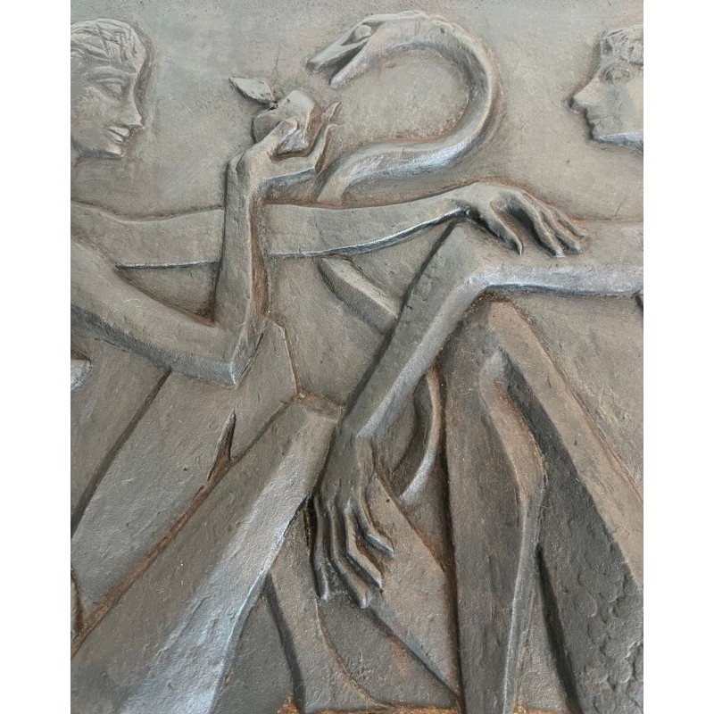 Plaque de Cheminée Moderniste en Fonte, Adam et Ève, Pomme et Serpent, Signée Stern