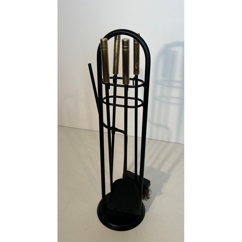 Nécessaire de Feu Moderniste Laqué Noir et Laiton à Support Cage et Poignée Annulaire