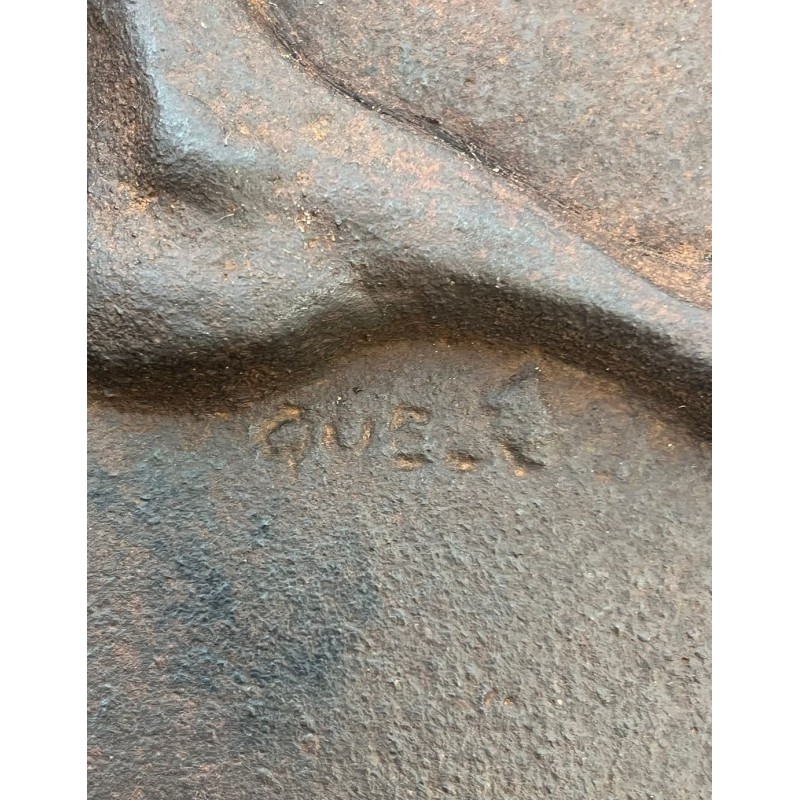 Plaque de Cheminée Moderniste en Fonte, Femme Nue à la Faux, Fonderie Stern, Signée Quellier