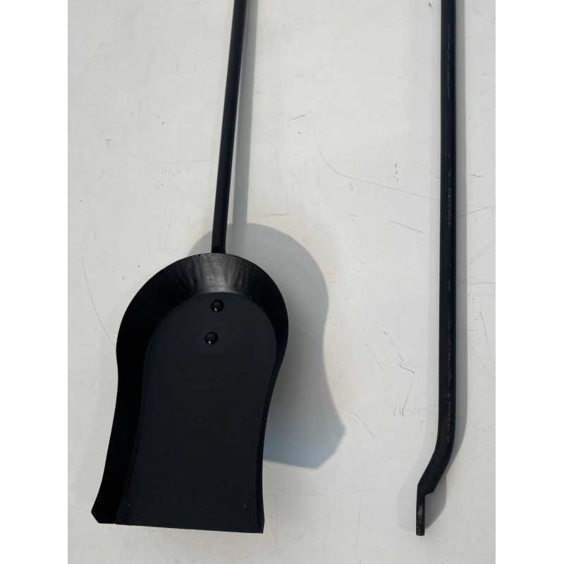 Nécessaire de Feu Moderniste en Métal Laqué Noir et Laiton à Base en Fer à Cheval