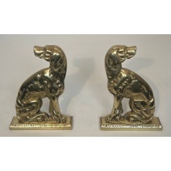Paire de Chenets en Bronze à Décor de Chiens Assis, Époque Art Déco