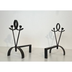 Paire de Chenets Modernistes en Fer Forgé à Boucle et Branches à Boules